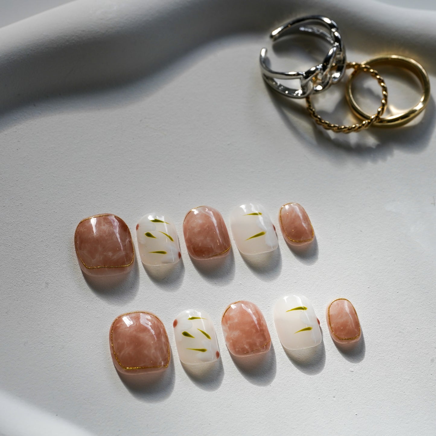 Golden Mousse | Premium Press on Nails