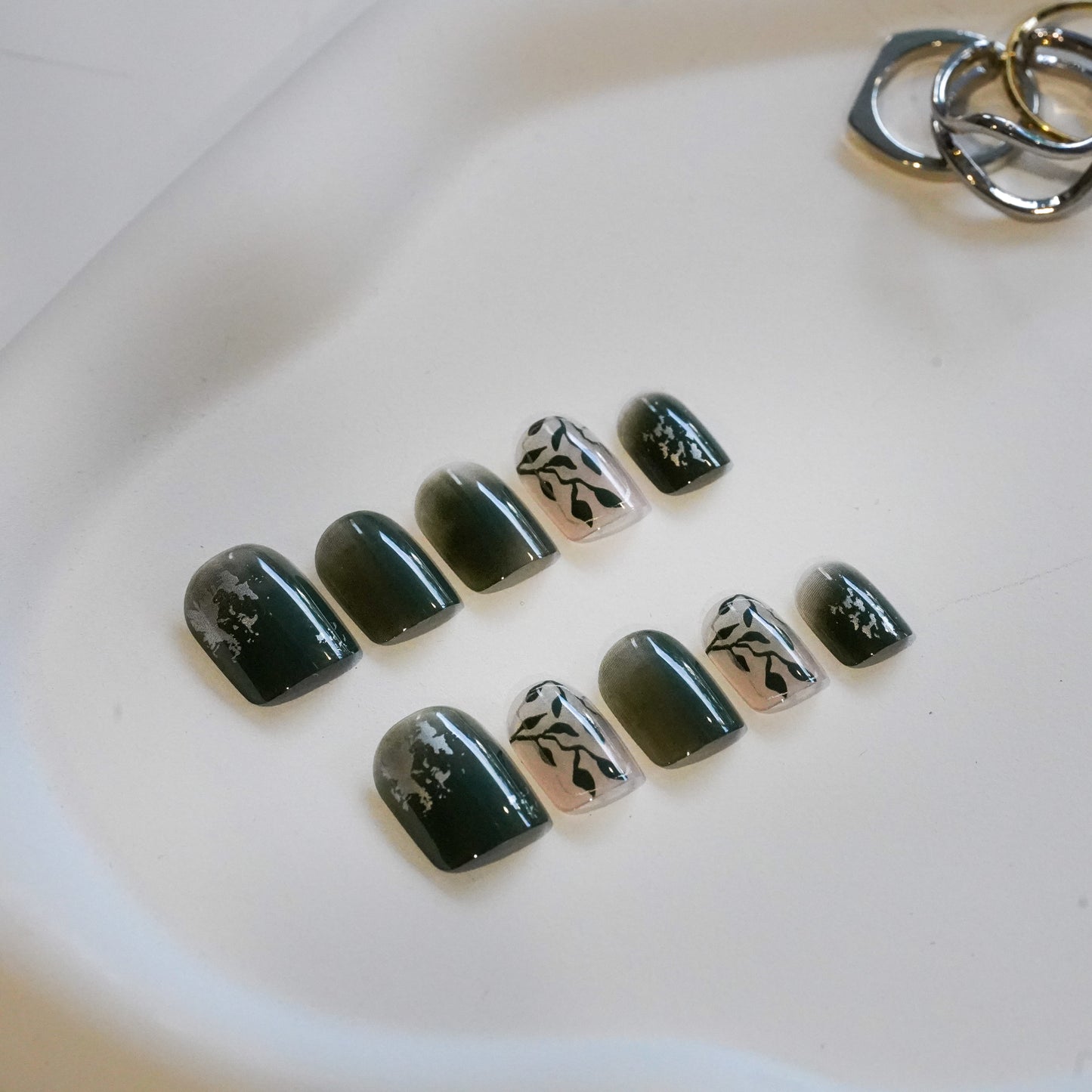 Vintage Green | Press on Nails